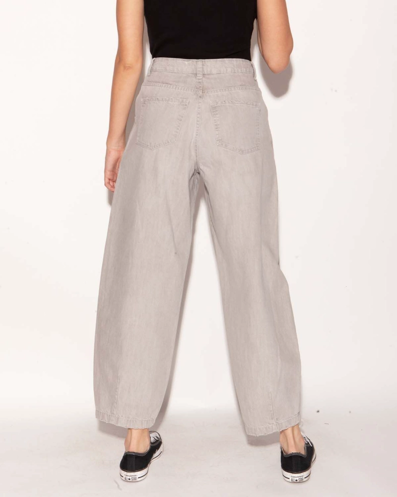 JEANS GLOBO BIA GRIS MOMCHIC GRIS - 1