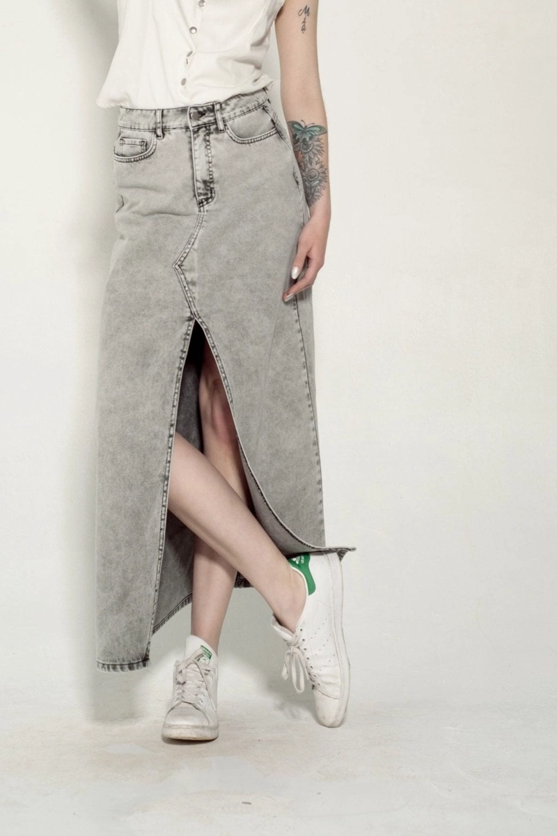 FALDA EVASE LARGA GRIS MOMCHIC GRIS - 1