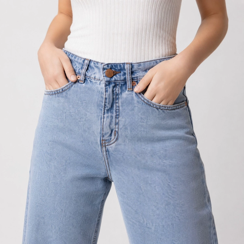 JEANS MOMCHIC STELLA NEW CELESTE WIDE LEG TIRO ALTO ALGODON MOMCHIC CELESTE - 4