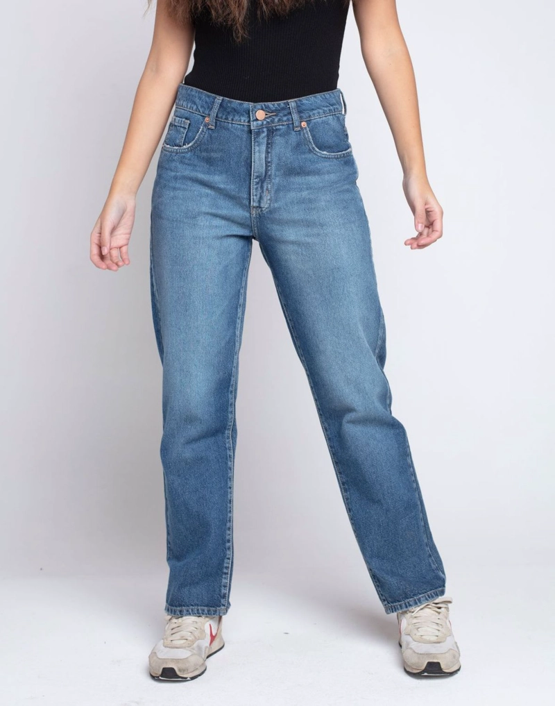 JEANS RECTO BASICO URSULA DAD FIT AZUL MOMCHIC AZUL - 1