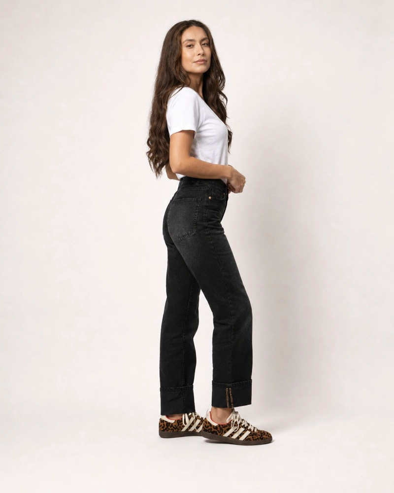 JEANS NEGRO DENIM RECTO TIRO MEDIO MOMCHIC NEGRO - 3