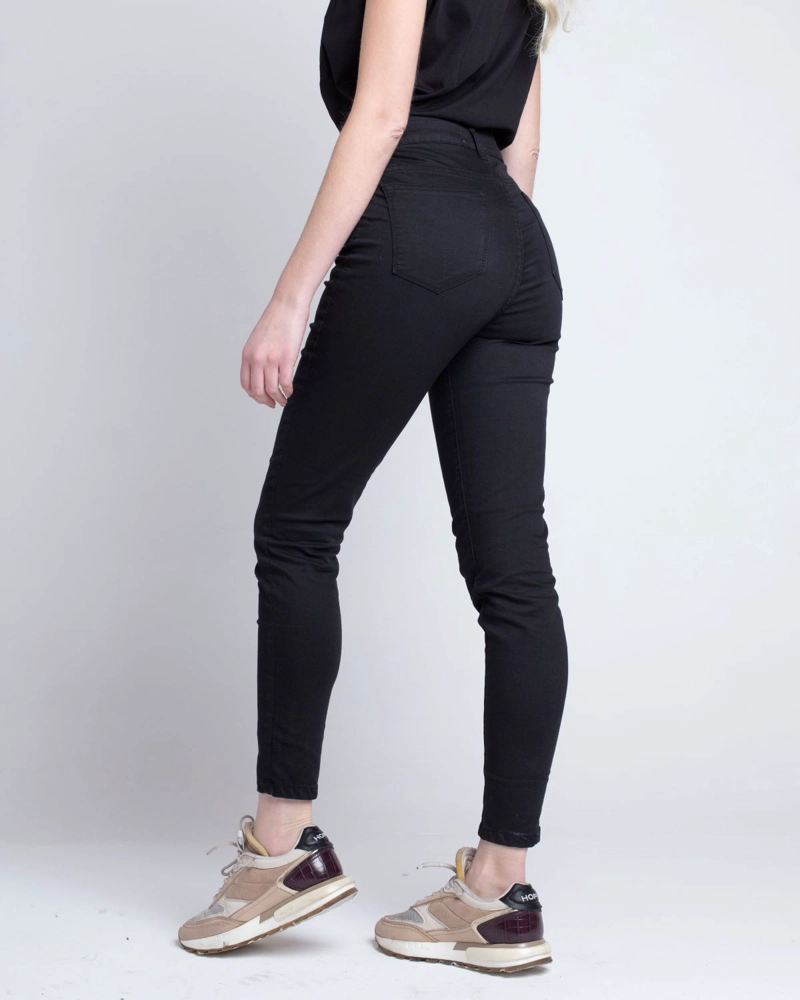 JEANS SUPER SKINNY BASICO NEGRO MOMCHIC NEGRO - 1