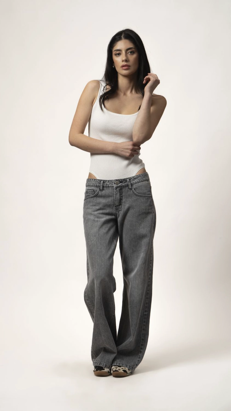 JEANS TIRO BAJO GRIS NOLITA MOMCHIC GRIS - 2