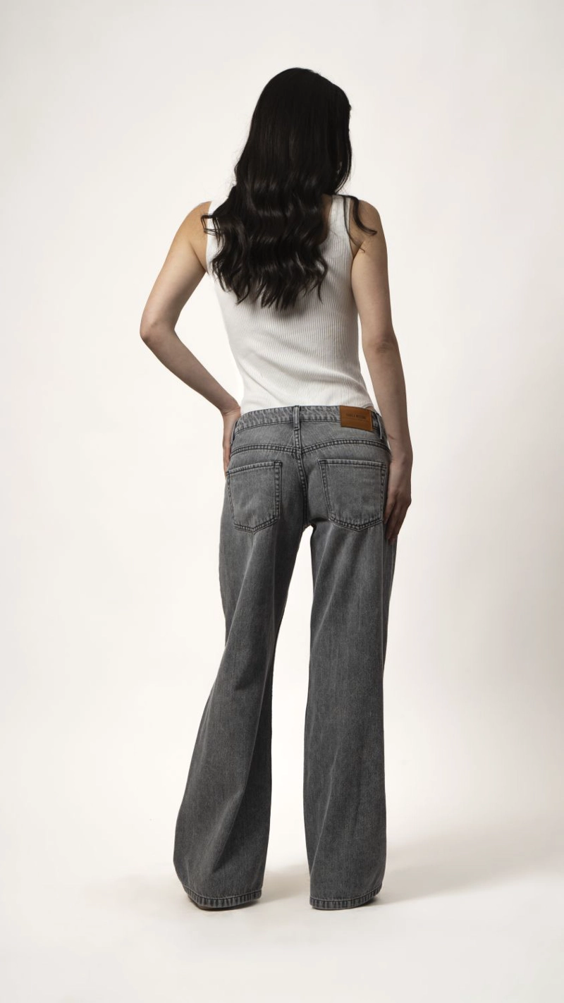 JEANS TIRO BAJO GRIS NOLITA MOMCHIC GRIS - 3