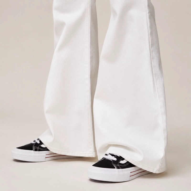 JEANS FLARE PEPA BLANCO MOMCHIC BLANCO - 4