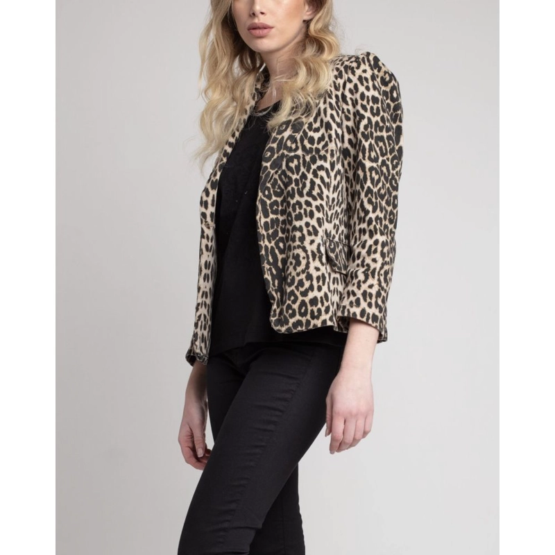 BLEAZER ESTAMPADO ANIMAL PRINT MOMCHIC CAFE  CLARO - 2