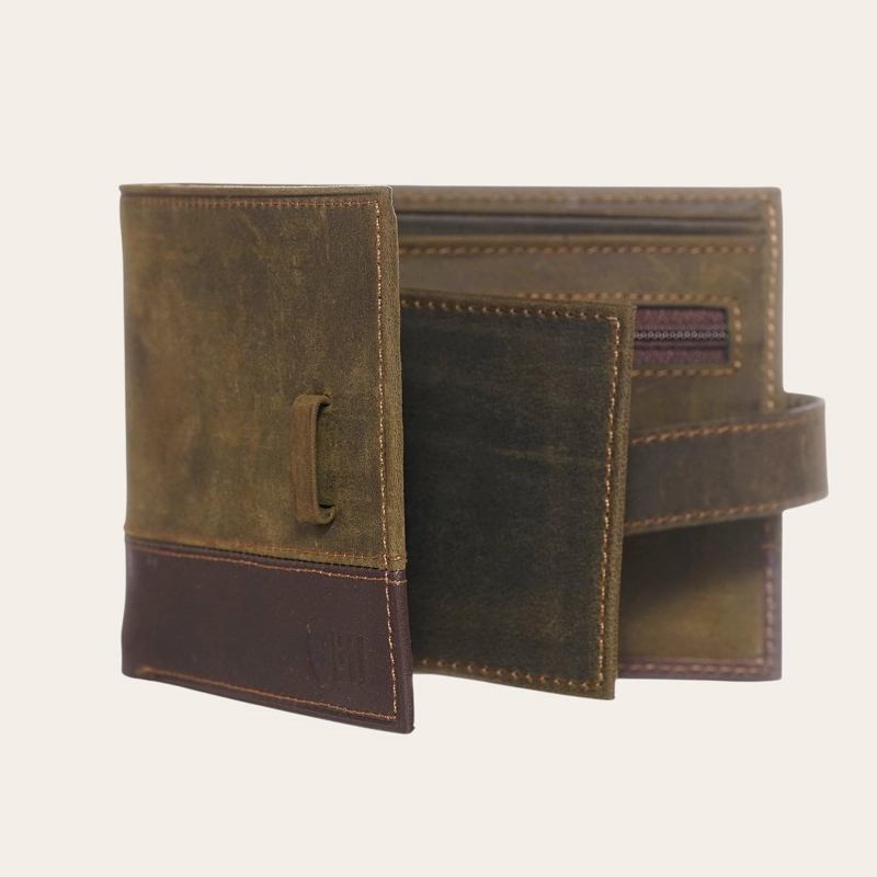 BILLETERA DE CUERO GENUINO CON PASADOR OLKI DALCAHUE - VERDE - 3