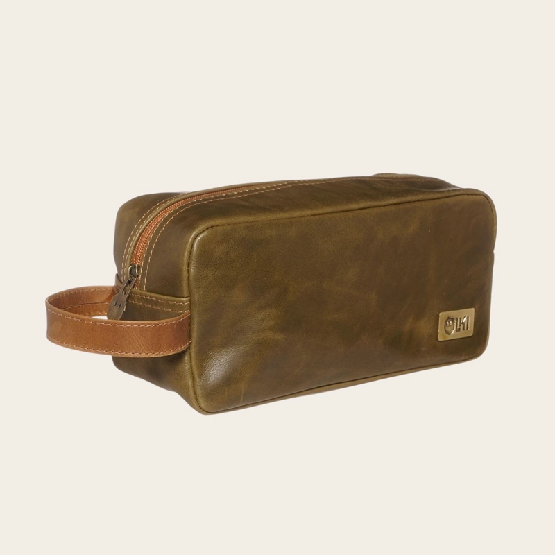 NECESER ESTUCHE DE CUERO UNISEX LOA OLKI - VERDE CON CARAMEL - 1