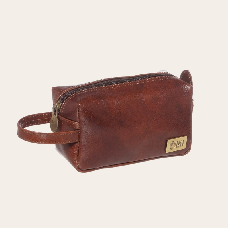 NECESER ESTUCHE DE CUERO NATURAL LLUTA OLKI - CASTAÑO - 1