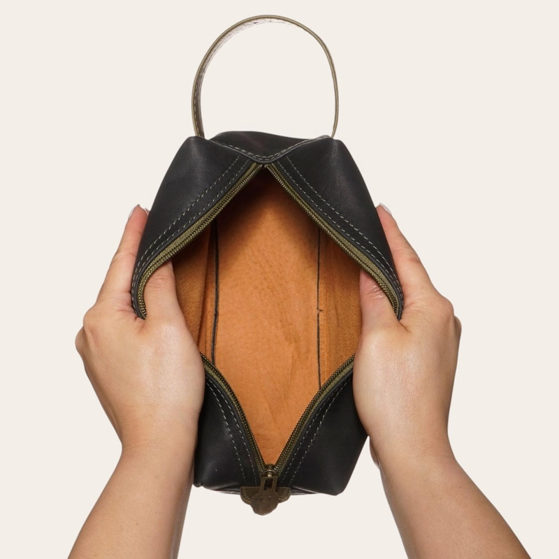 NECESER ESTUCHE DE CUERO GENUINO ELQUI OLKI - NEGRO CON VERDE - 6