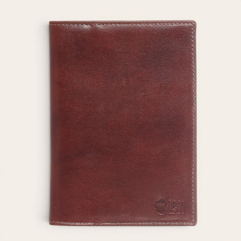 PORTA PASAPORTE / FUNDA DE CUERO OLKI COLORADO - CASTAÑO - 1