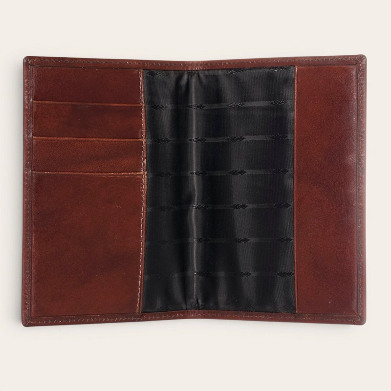 PORTA PASAPORTE / FUNDA DE CUERO OLKI COLORADO - CASTAÑO - 2
