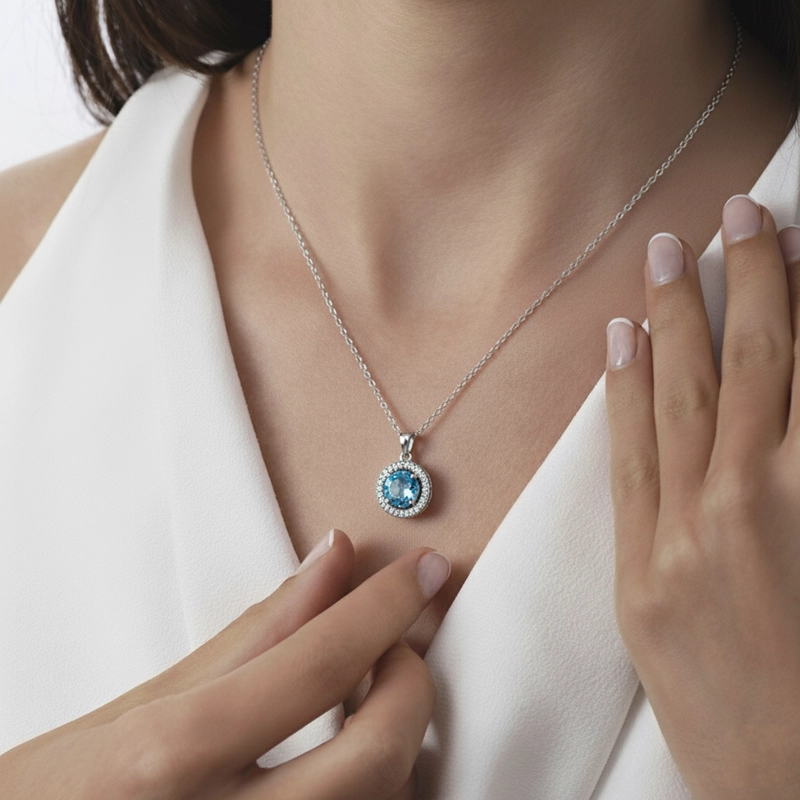 COLLAR TOPACIO AZUL NATURAL CON HALO EN PAVE - 3