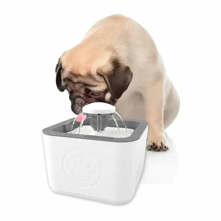 FUENTE DE AGUA BEBEDERO PARA GATOS Y PERROS DE 2.5 LITROS - 4