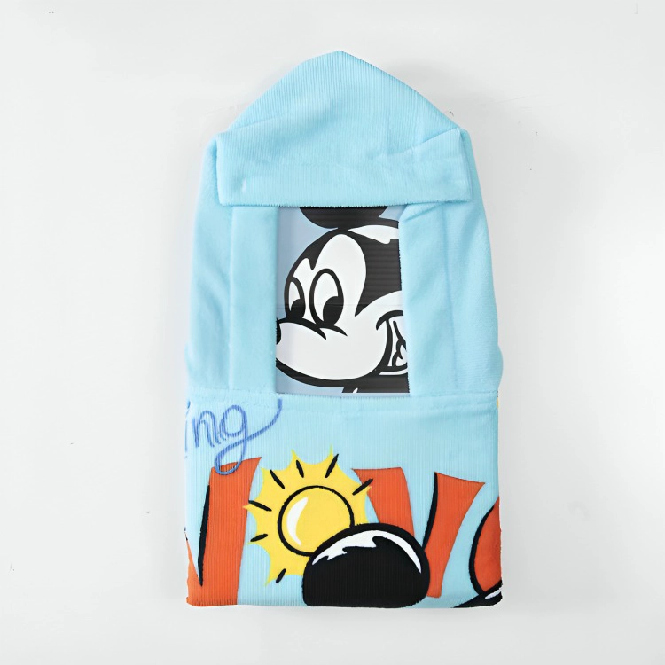TOALLA DE PLAYA CON CAPUCHA MICKEY MAKING - 3