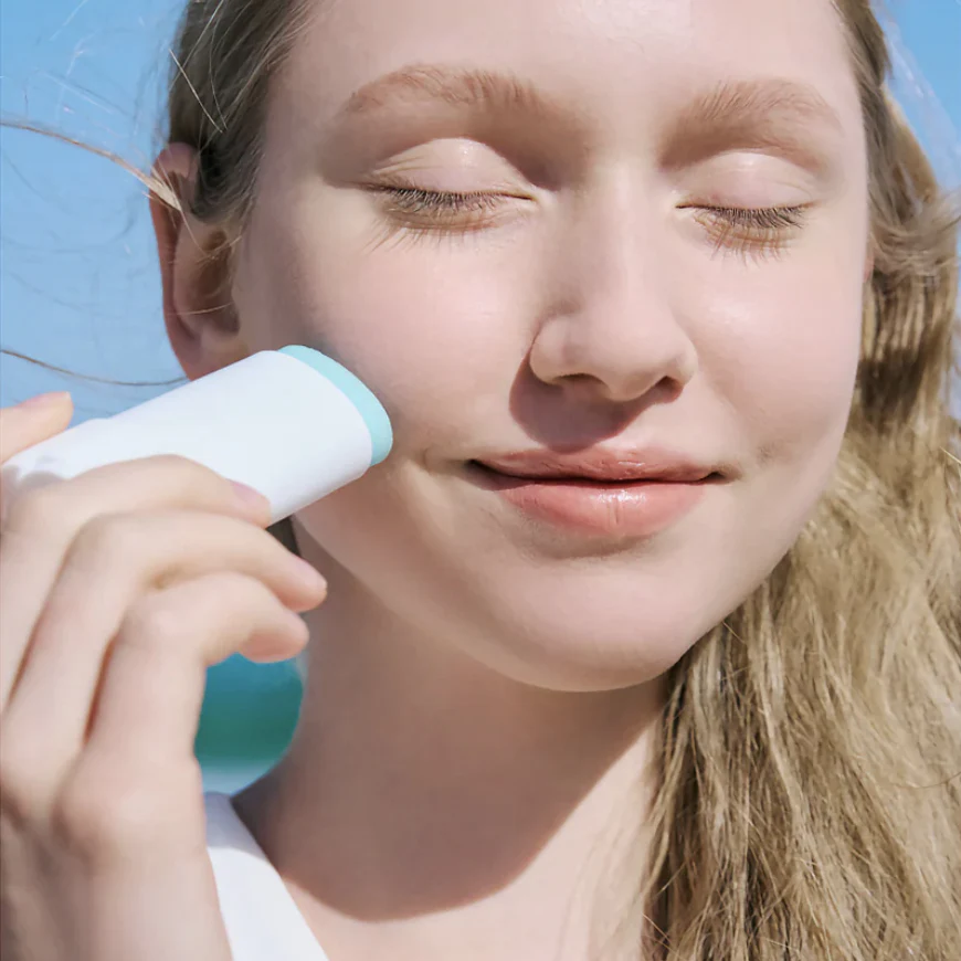 PROTECTOR SOLAR EN BARRA SKIN1004 CENTELLA SPF 50+ PA++++ - 2