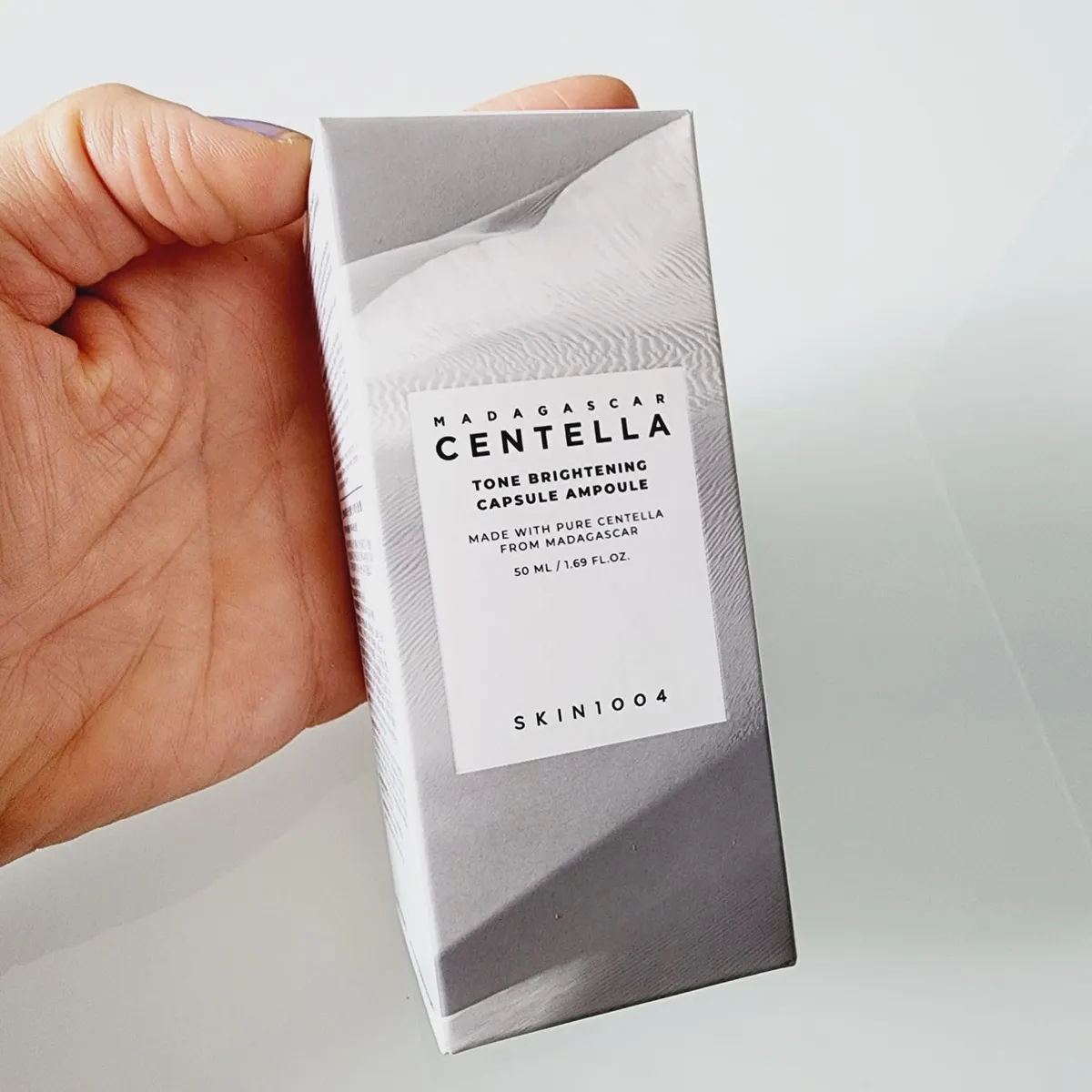 AMPOLLA FACIAL SKIN1004 MADAGASCAR CENTELLA BRIGHTENING 50 ML - 2