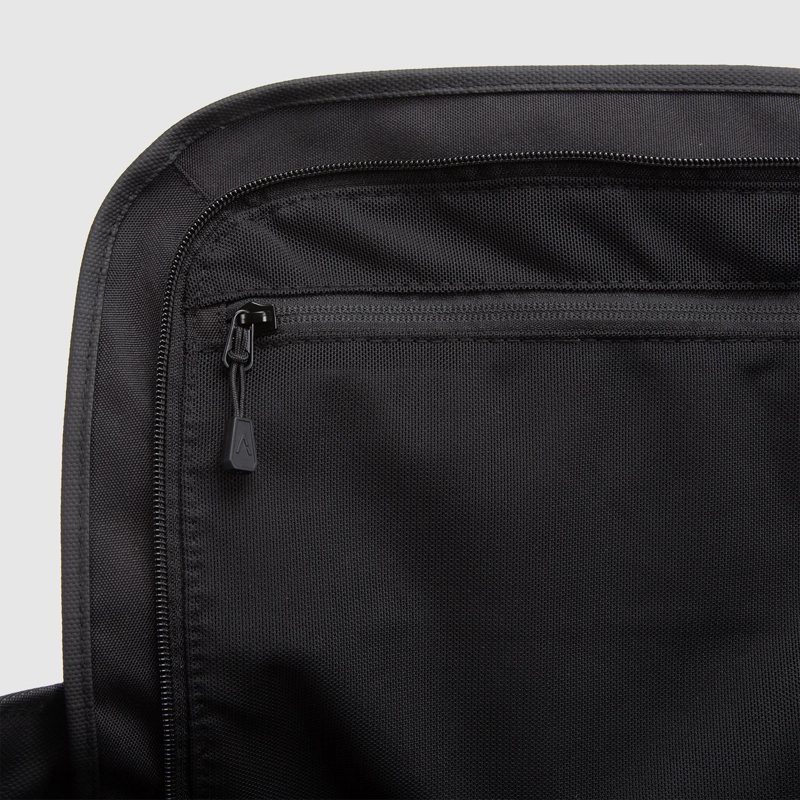 BOLSO DUFFEL BEAST BLACK BLACK BUBBA - 9