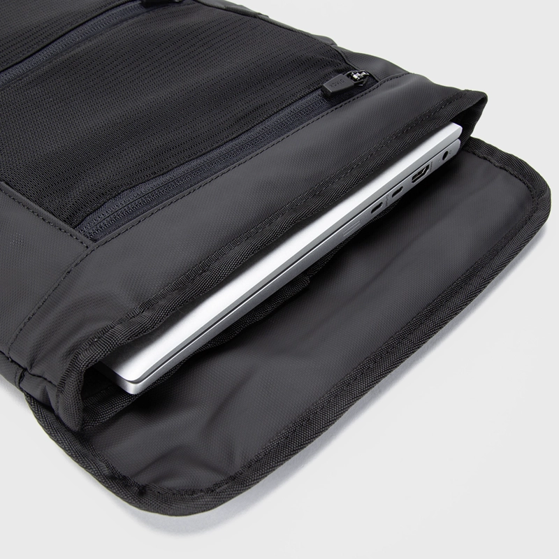FUNDA DE COMPUTADOR FLAT TECH BLACK BLACK BUBBA - 4