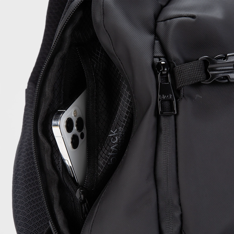 MOCHILA SLING BAG SOHO BLACK BLACK BUBBA - 6