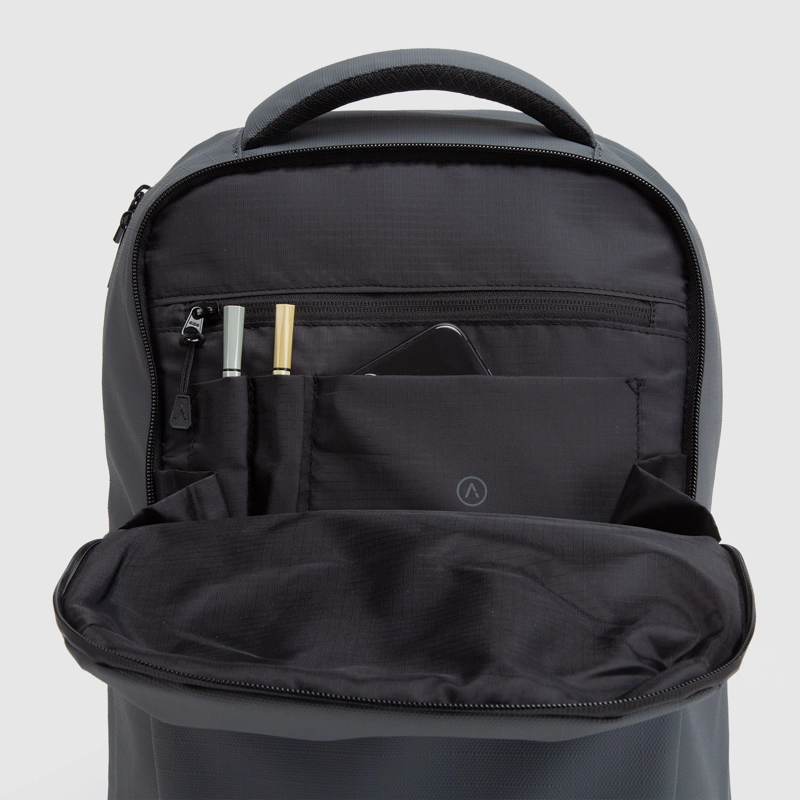MOCHILA TECH BEAST GREY BLACK BUBBA - 9