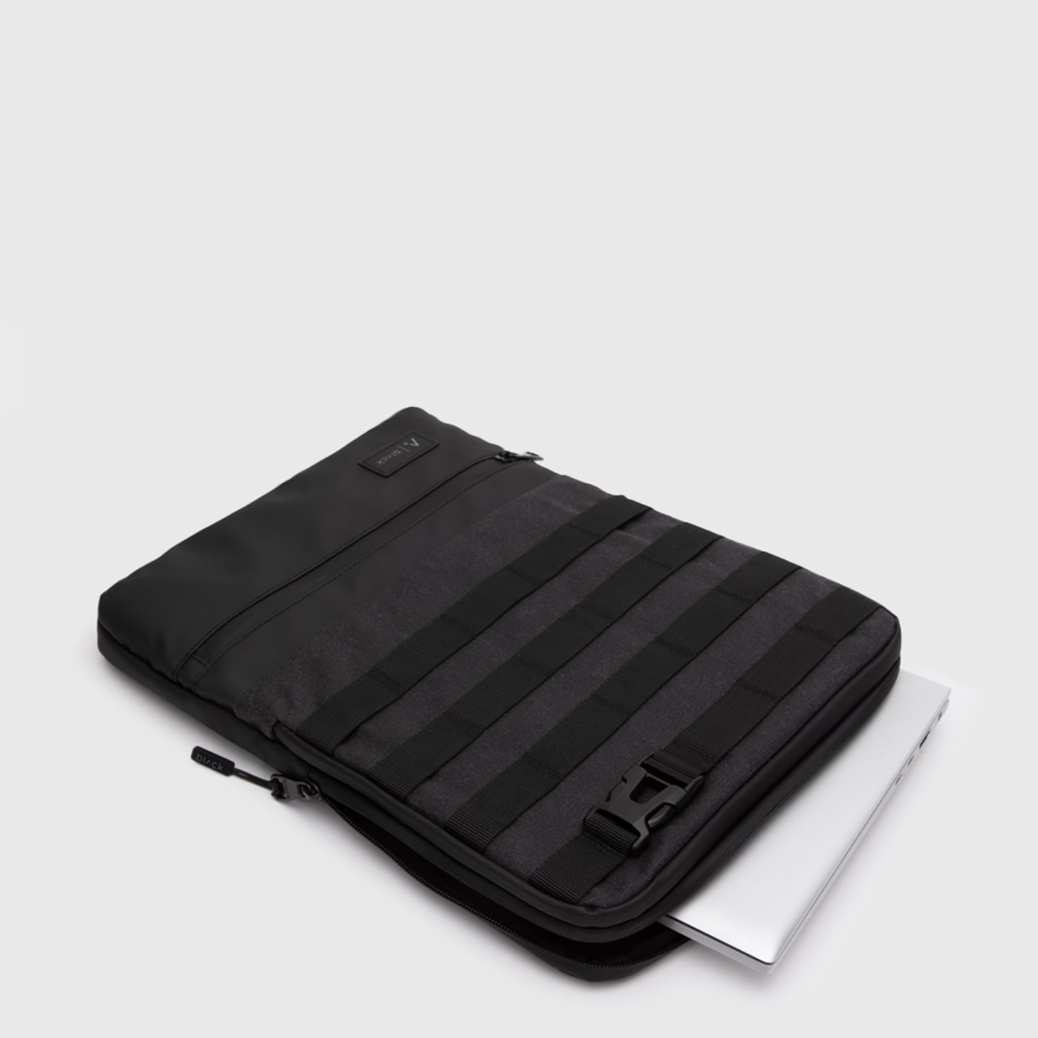 FUNDA DE COMPUTADOR COPENHAGUEN GRAPHITE BLACK BUBBA - 2