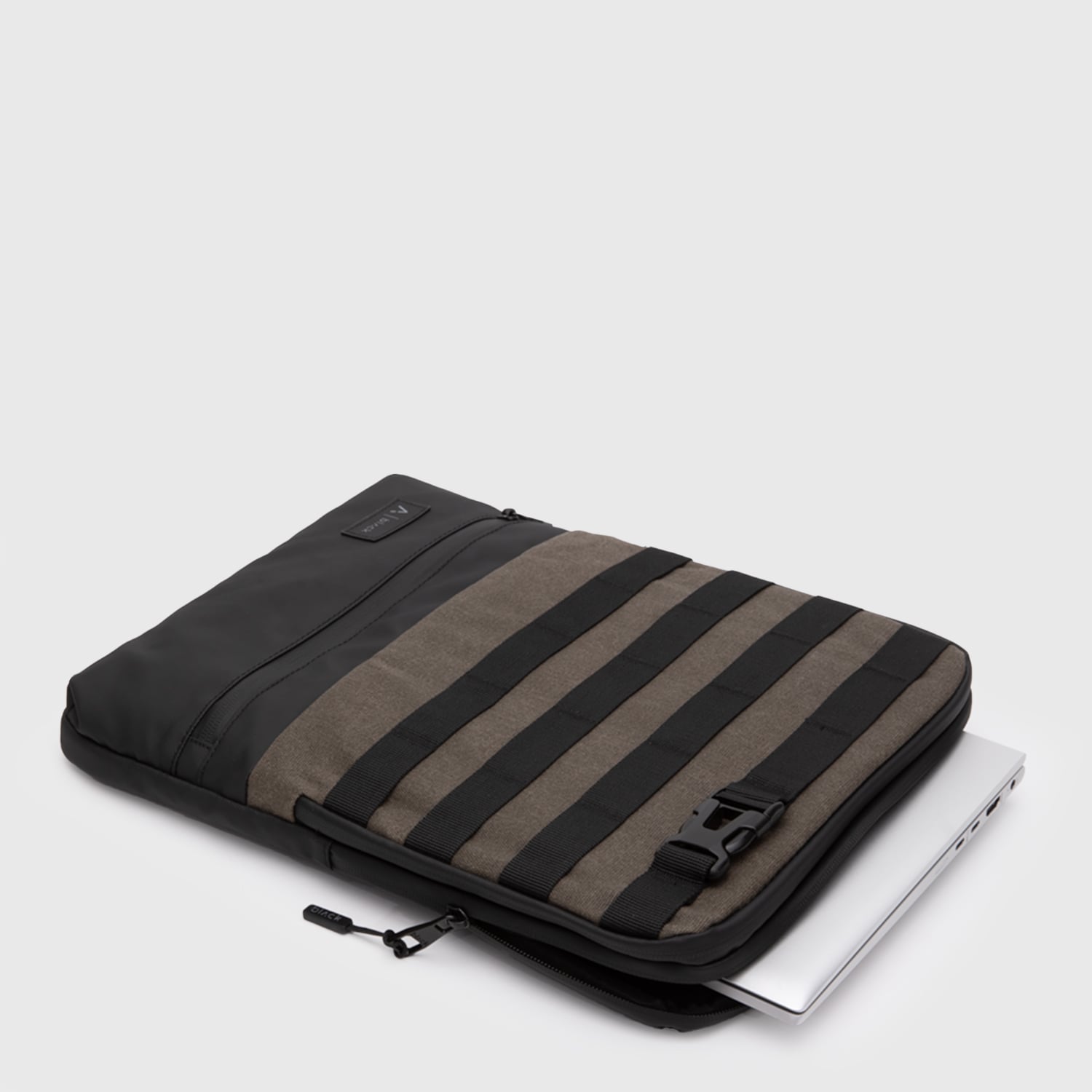 FUNDA DE COMPUTADOR COPENHAGUEN MOSS BLACK BUBBA - 2