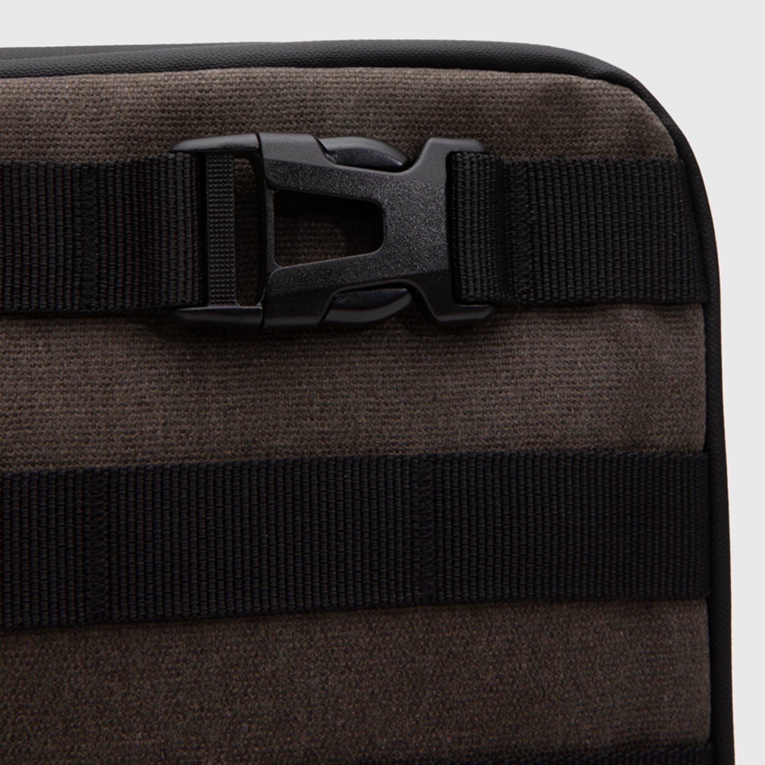 FUNDA DE COMPUTADOR COPENHAGUEN MOSS BLACK BUBBA - 6