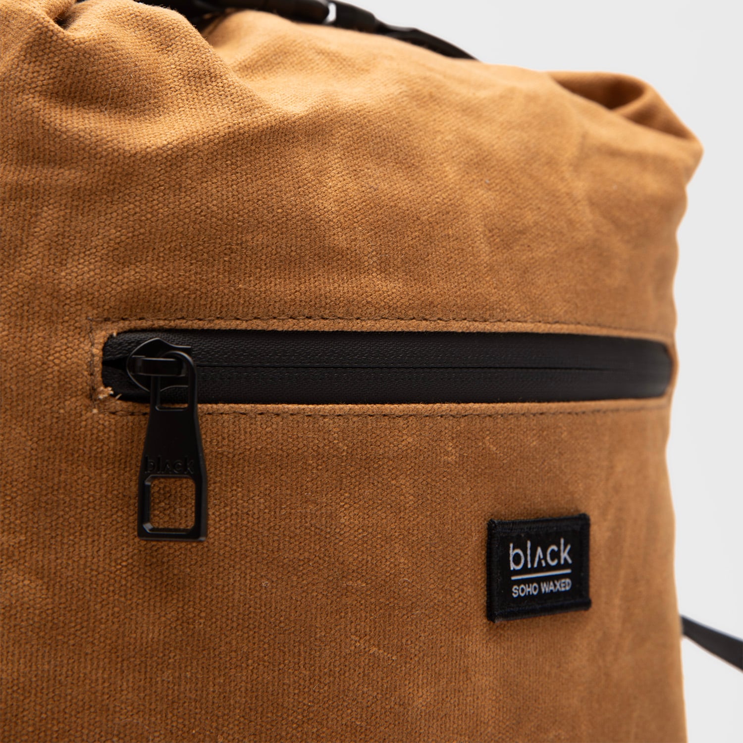 LONCHERA SOHO MUSTARD BLACK BUBBA - 5