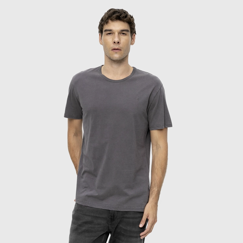 POLERA GARMENT DYE WINE BLACK BUBBA - 1