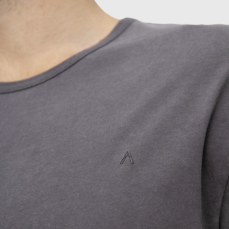 POLERA GARMENT DYE WINE BLACK BUBBA - 4