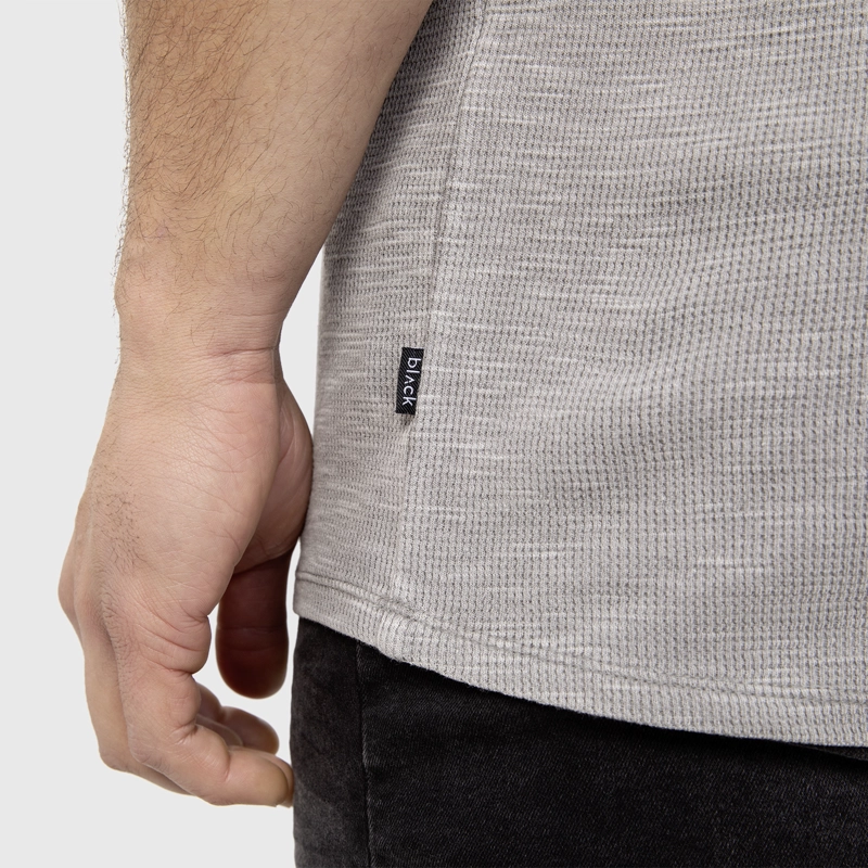 POLERA WAFFLE MANGA CORTA GRIS CLARO BLACK BUBBA - 4