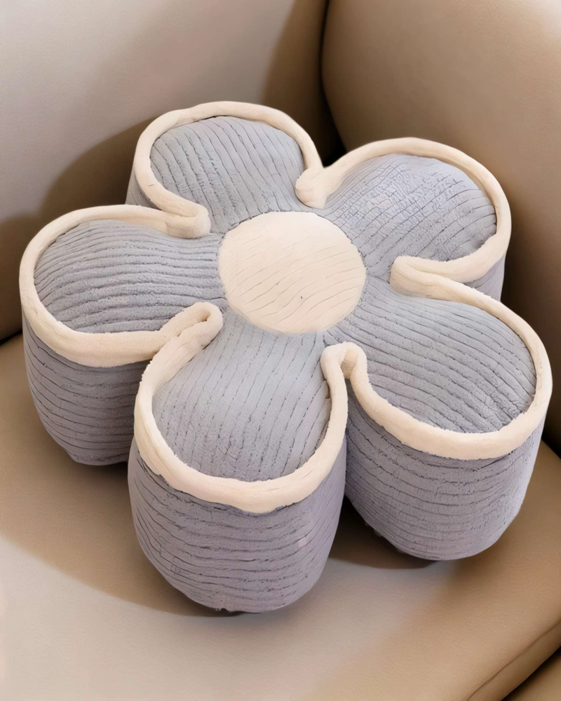 COJIN EN FORMA DE FLOR ACANALADO COLOR GRIS CON BORDE BEIGE - 4