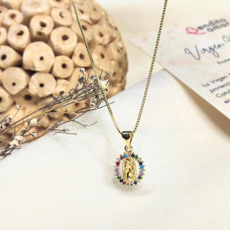COLLAR ORO LAMINADO VIRGEN Y COLORES - 1