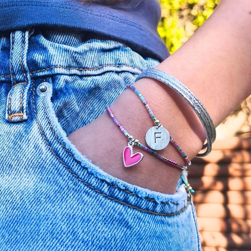 PULSERA MIYUKI CON CORAZON MAGENTA: UN DETALLE QUE HABLA EL LENGUAJE DEL AMOR - 2