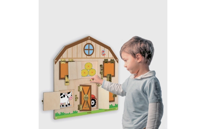 JUEGO PARED MADERA DIFERENTES CERRADURAS - 3
