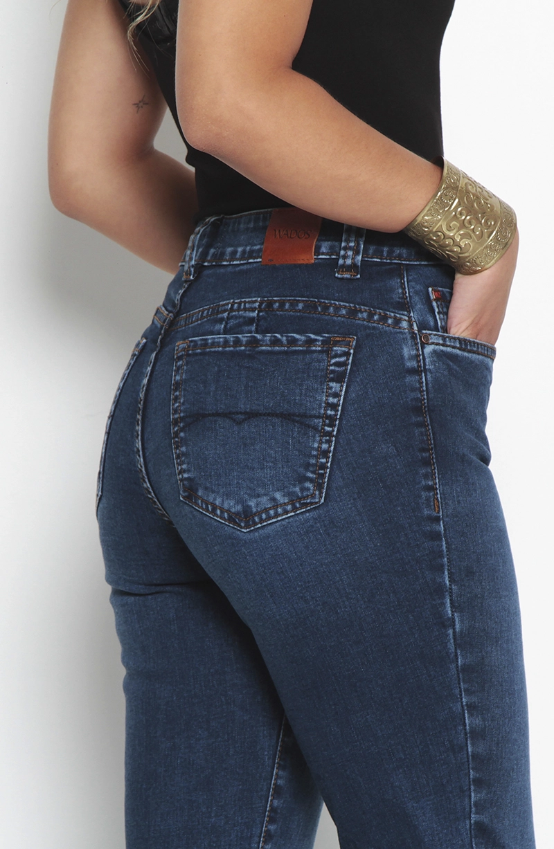 JEANS MUJER RECTO TIRO ALTO PUSH IN PUSH UP PRETINA BASICA UN BOTON - 6