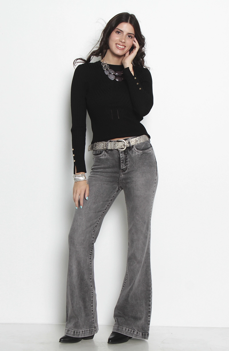 JEANS MUJER FLARE TIRO ALTO PRETINA BASICA 1 BOTON PUSH UP - 4