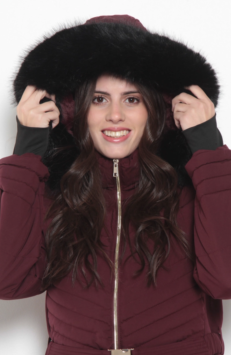 PARKA MANGA LARGA  CAPUCHA PIEL SINTETICA Y CINTURON - 4