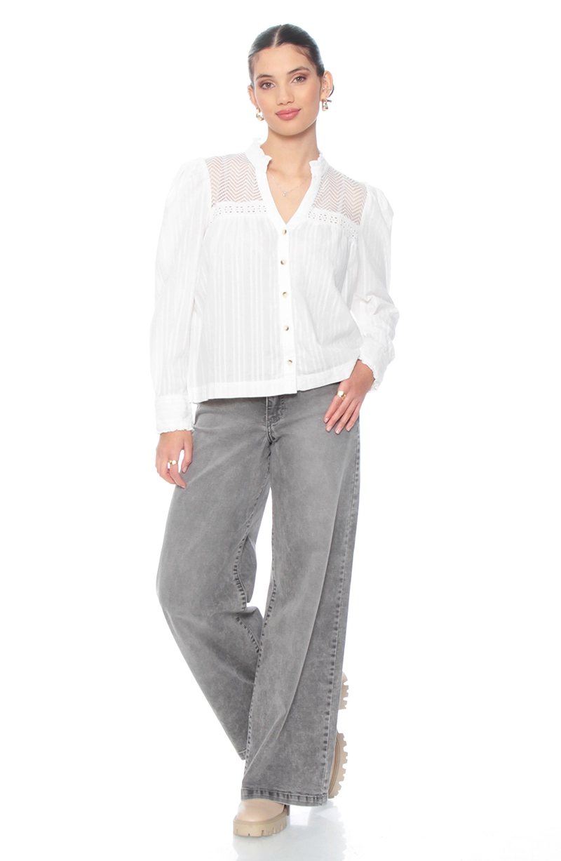 BLUSA MANGA LARGA BRODERY ABOTONADA EN DELANTERO - 4
