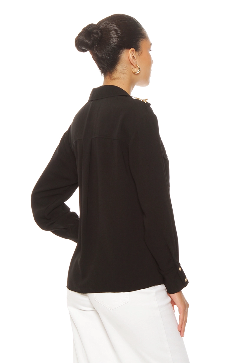 BLUSA MANGA LARGA ABOTONADA EN DELANTERO CON BOLSILLO - 6