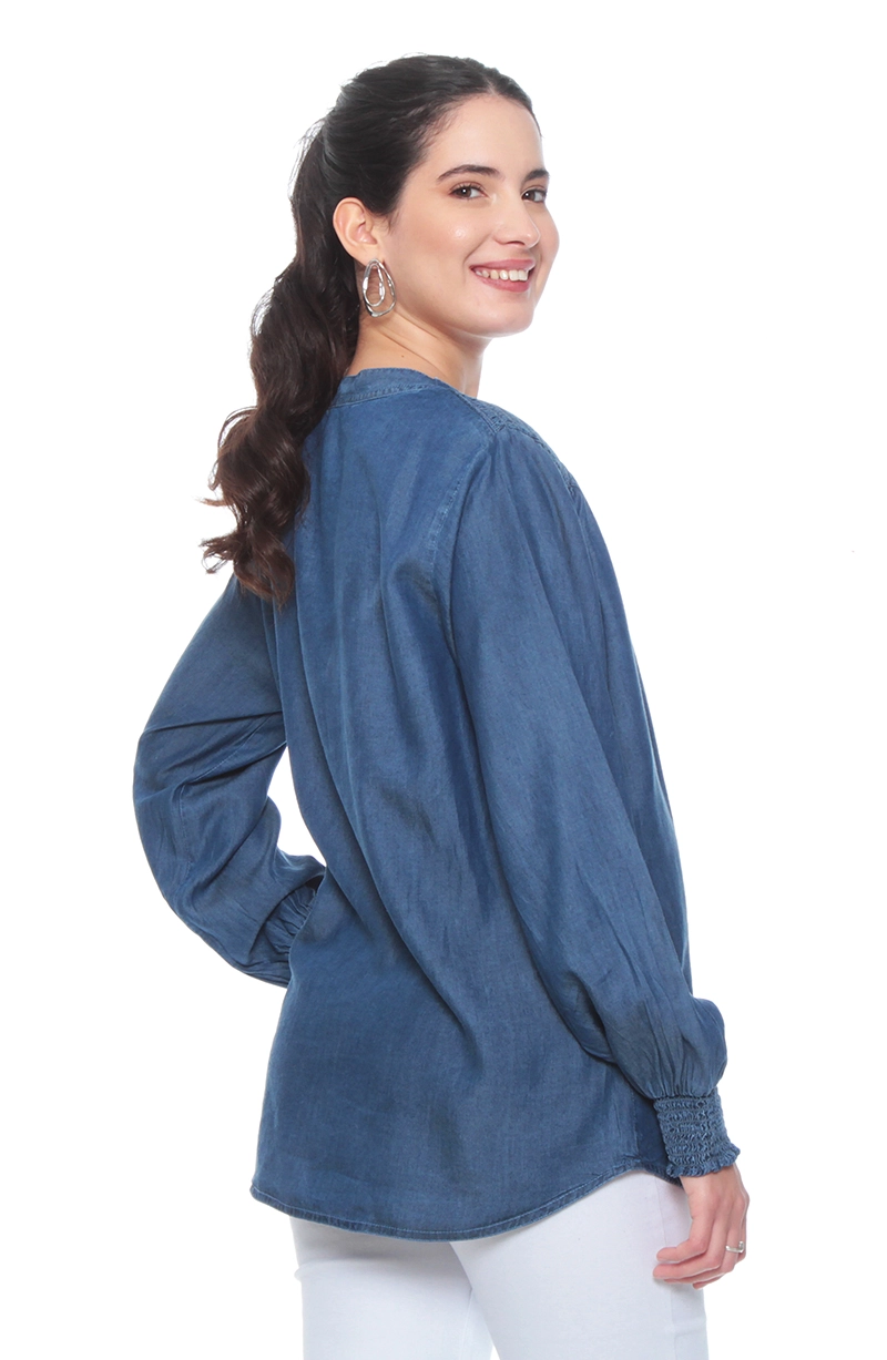 BLUSA TENCEL CUELLO MAO CON APLICACION EN HOMBROS - 5