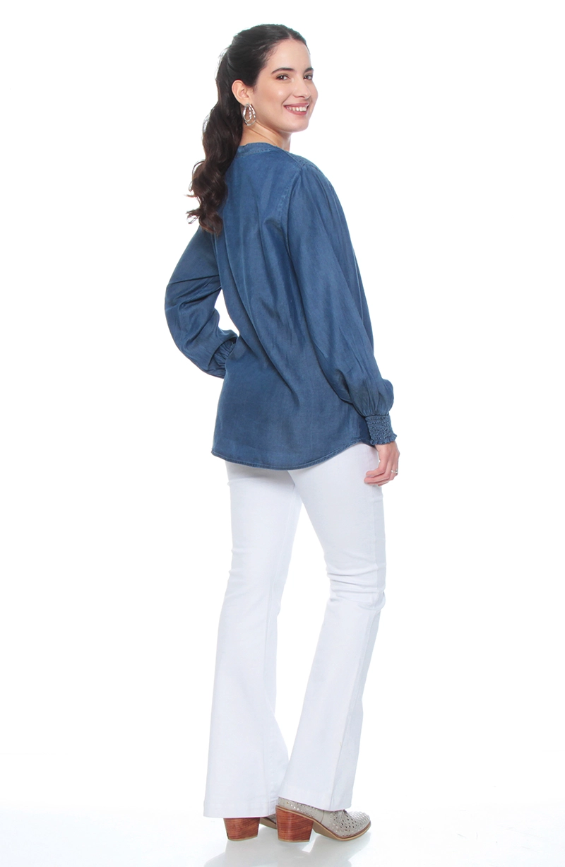 BLUSA TENCEL CUELLO MAO CON APLICACION EN HOMBROS - 6
