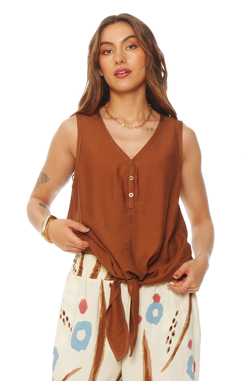 BLUSA SIN MANGA ABOTONADA EN DELANTERO ESCOTE V Y NUDO - 1