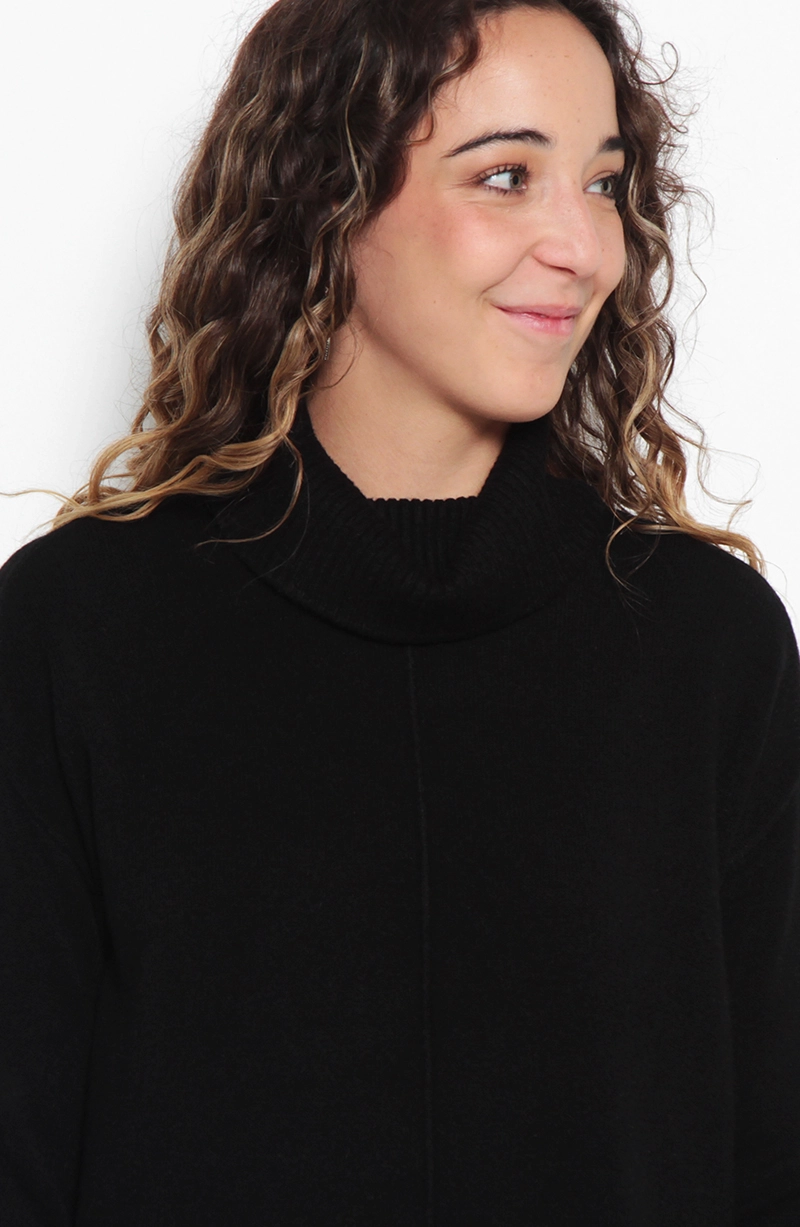 SWEATER MANGA LARGA CUELLO ALTO - 3