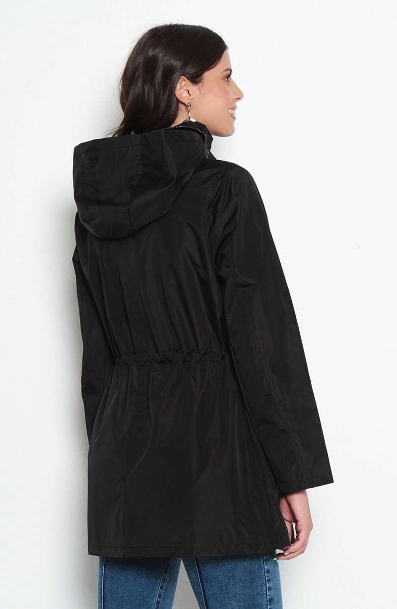 CHAQUETA IMPERMEABLE CON CAPUCHA NO DESMONTABLE CON FORRO - 8