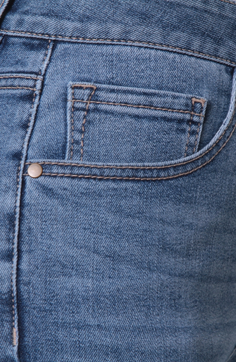 JEANS MUJER RECTO TIRO ALTO PRETINA BASICA 1 BOTON - 3