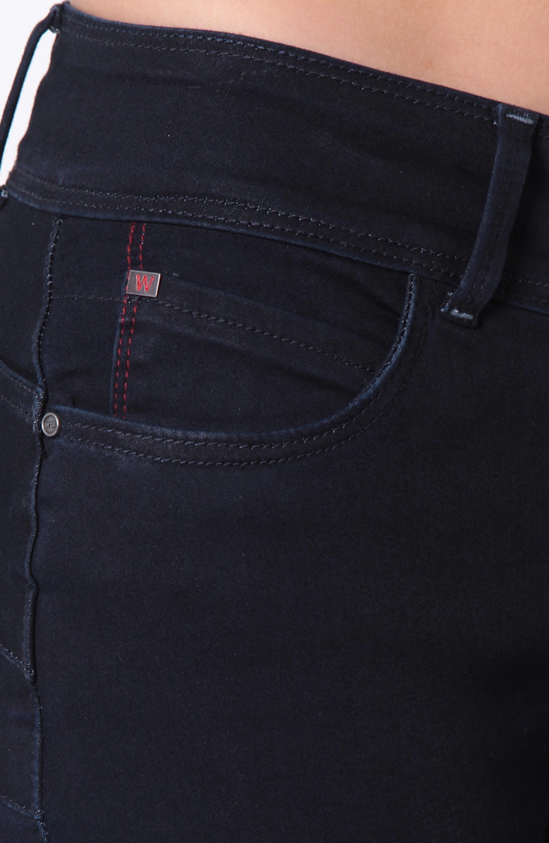 JEANS SLIM TIRO ALTO PRETINA MEDIA 2 BOTONES - 2