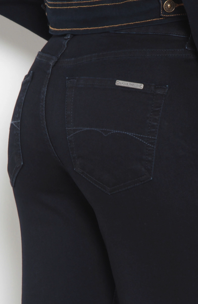 JEANS MUJER RECTO TIRO ALTO PRETINA BASICA CON UN BOTON - 5
