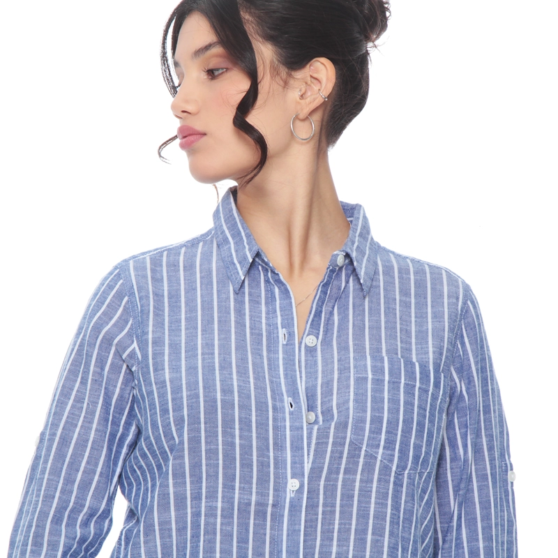 BLUSA MANGA 3/4 LISTADA ABOTONADA EN DELANTERO - 2